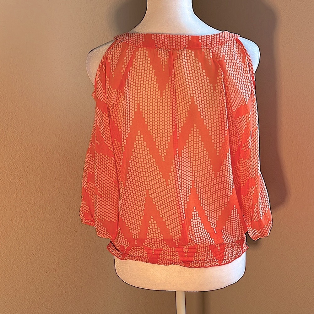 Chiffon top - Picture 2 of 3